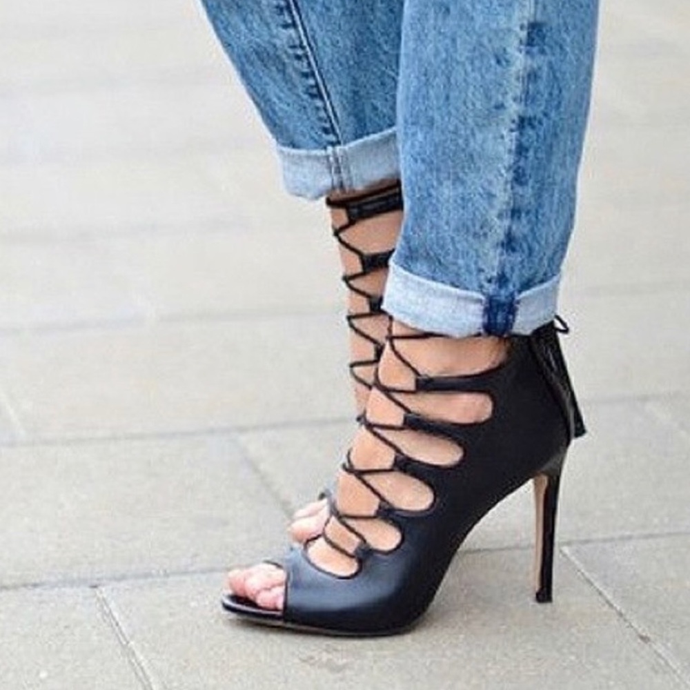 Zara 6.5 Leather heels lace up